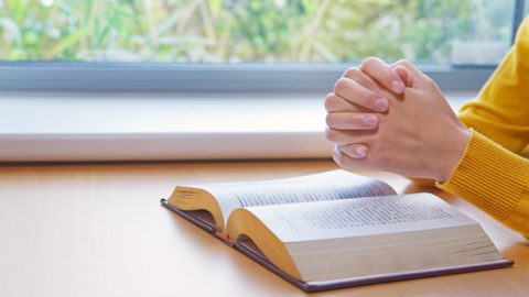 Kufanele umuntu akholwe kanjani kuNkulunkulu ukuze athole ukutuswa Kwakhe?